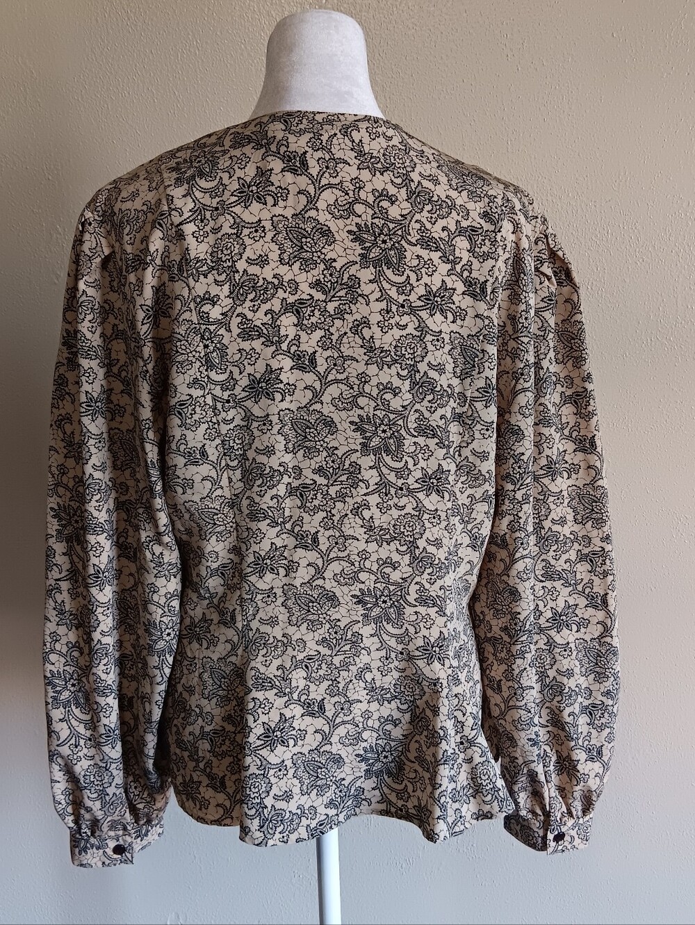 Whimsigoth Victorian Cream Black Button Up Blouse Size 12, Lightweight - Picture 3 of 7